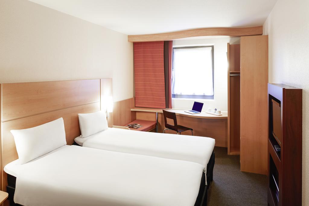 Ibis Chesterfield North - Barlborough Εξωτερικό φωτογραφία